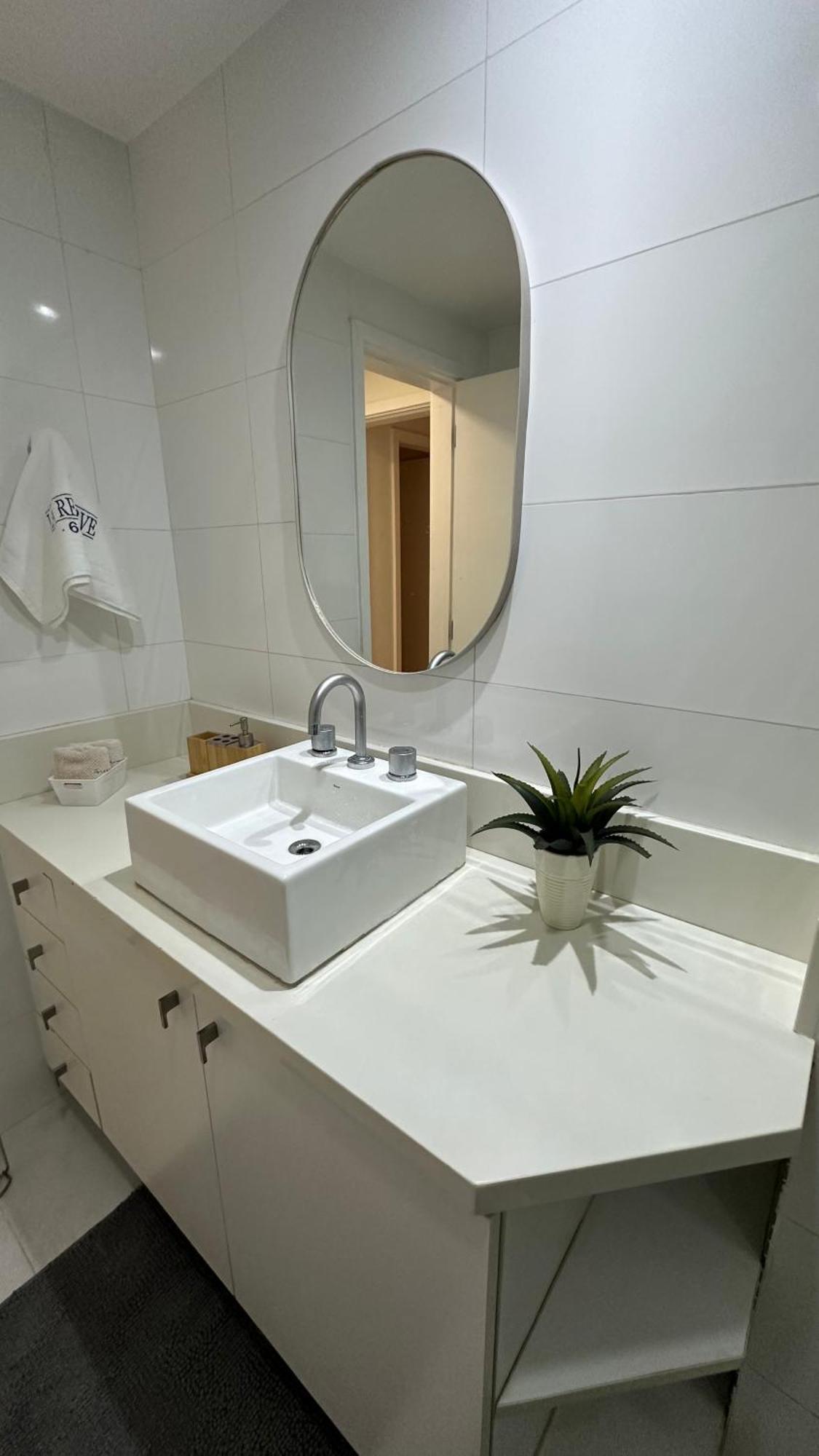 Lindo Apto No Melhor Lugar Da Barra Da Tijuca! Com Uma Vista De Tirar O Folego, Frente Para O Mar! Totalmente Equipado E Decorado Ao Lado Dos Melhores Hoteis E Quiosques Da Barra! Portaria 24H, Piscina, Sauna, Jacuzzi, Academia, Garagem, Wi-Fi, Lavan Rio de Janeiro Ngoại thất bức ảnh