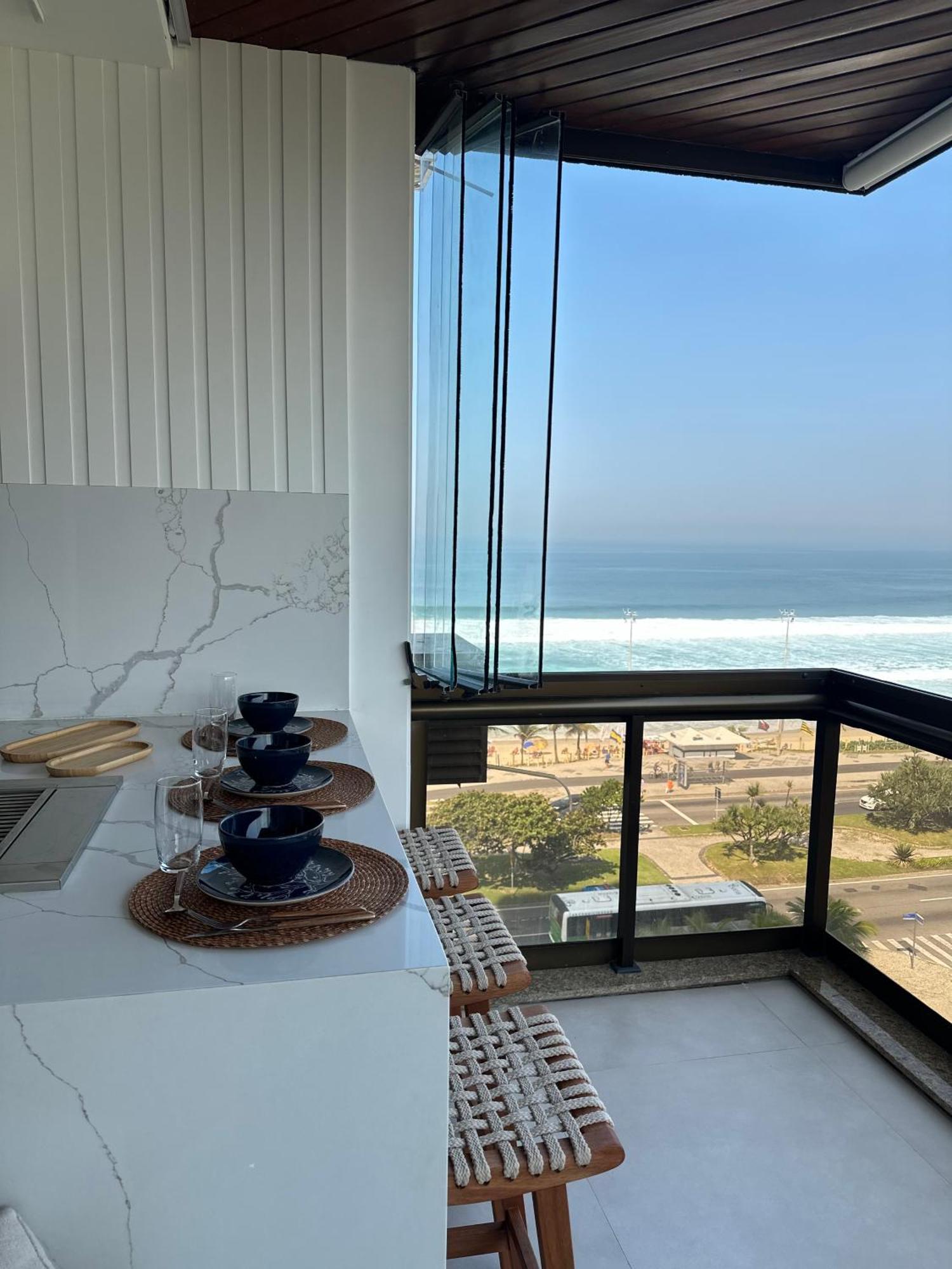 Lindo Apto No Melhor Lugar Da Barra Da Tijuca! Com Uma Vista De Tirar O Folego, Frente Para O Mar! Totalmente Equipado E Decorado Ao Lado Dos Melhores Hoteis E Quiosques Da Barra! Portaria 24H, Piscina, Sauna, Jacuzzi, Academia, Garagem, Wi-Fi, Lavan Rio de Janeiro Ngoại thất bức ảnh